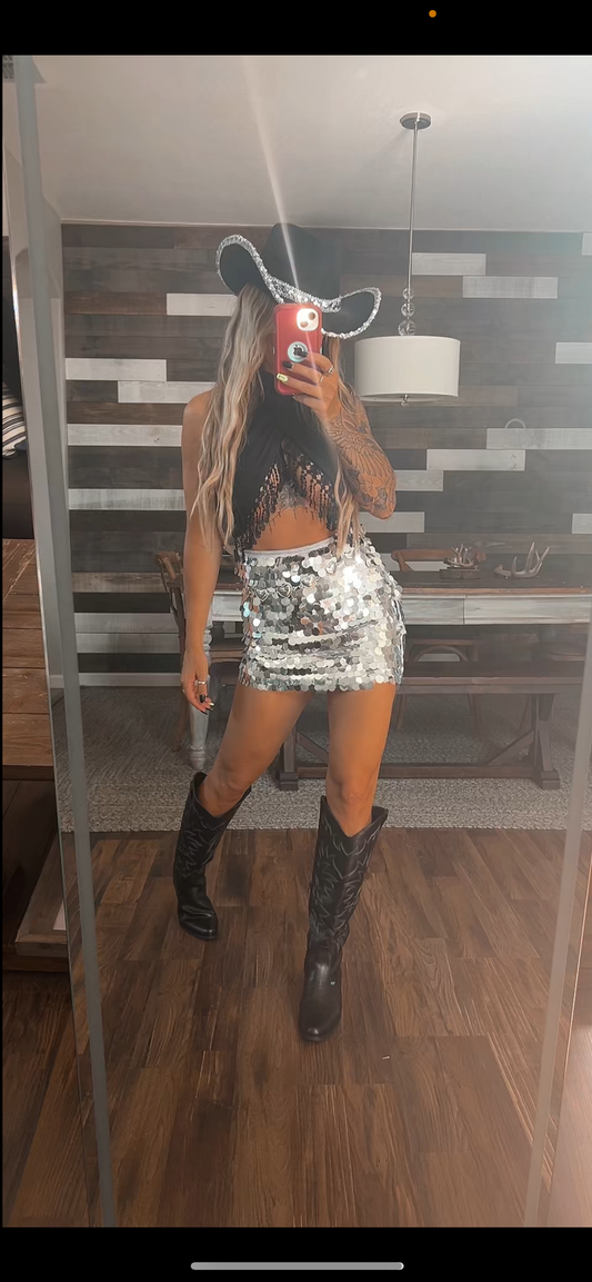 Twist crop fringe