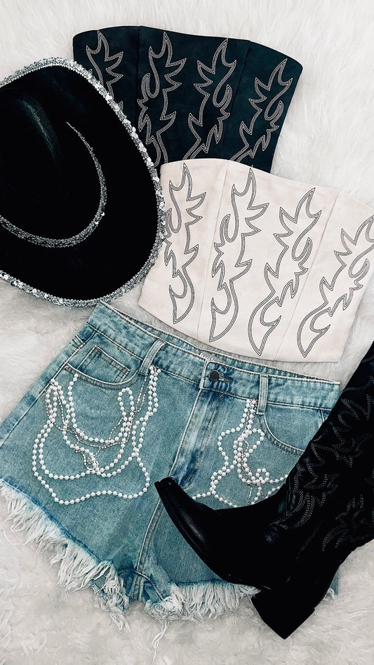 Cream boot stitch